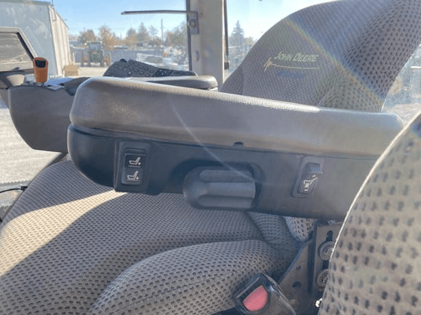 2012 John Deere 9560R photo 13