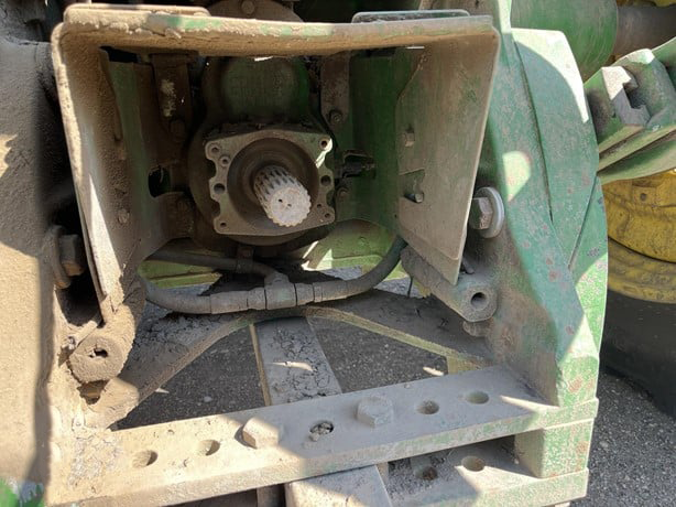 2002 John Deere 8220 photo 13