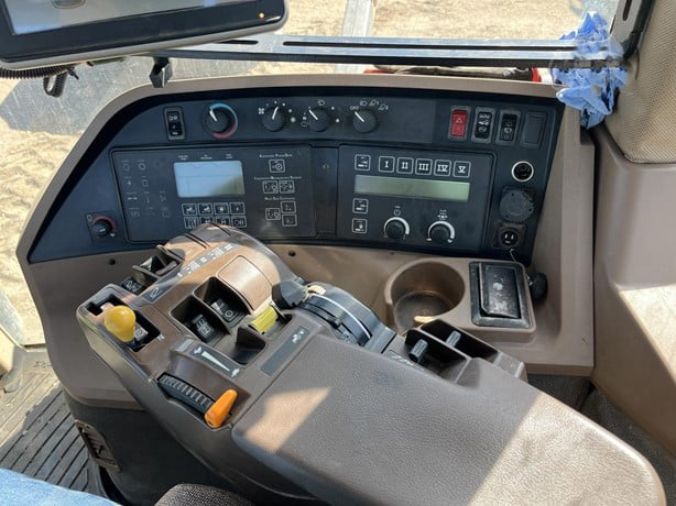 2002 John Deere 8220 photo 17
