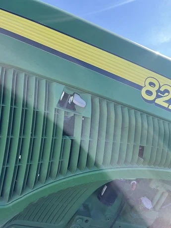 2002 John Deere 8220 photo 2