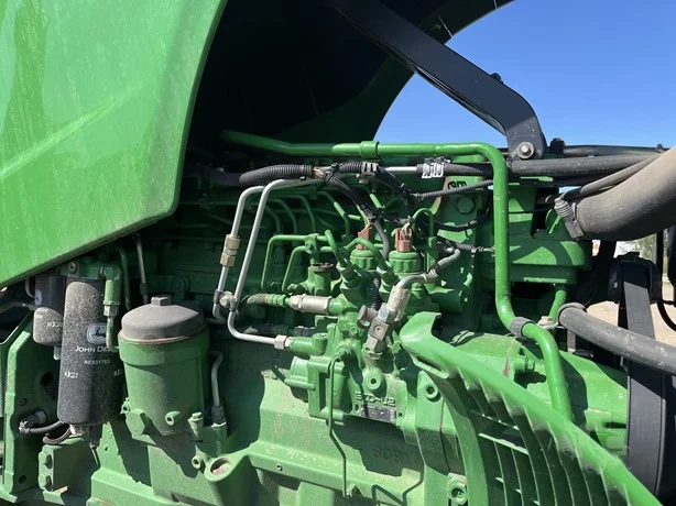 2002 John Deere 8220 photo 8