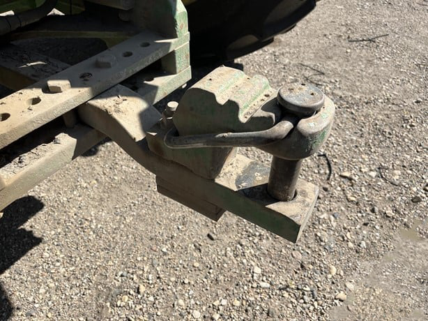 2002 John Deere 8220 photo 9