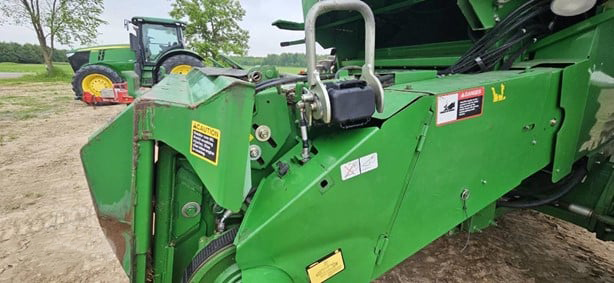 2004 John Deere 9660 STS photo 10
