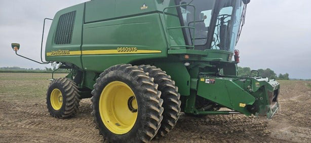 2004 John Deere 9660 STS photo 2