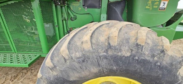 2004 John Deere 9660 STS photo 9