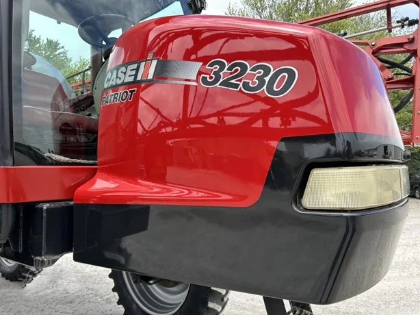 2011 Case IH Patriot 3230 photo 2