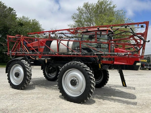 2011 Case IH Patriot 3230 photo 9