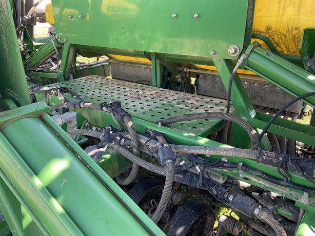 2012 John Deere 1990CCS photo 4