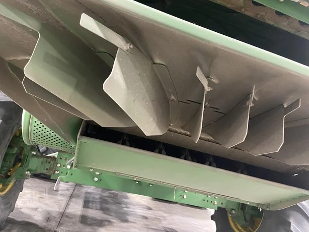 2013 John Deere S680 photo 23