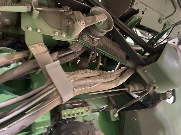 2013 John Deere S680 photo 8