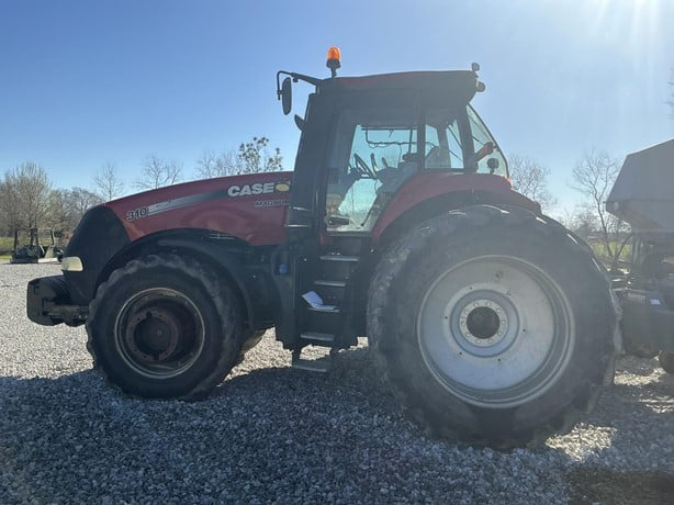 2015 Case IH Magnum 310 photo 6