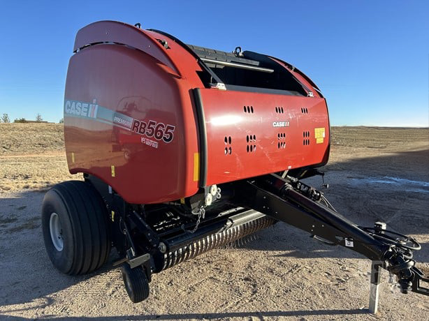 2017 Case IH RB565 photo 2