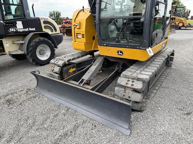 2018 Deere 75G photo 2