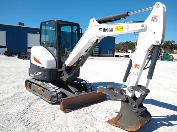 2020 Bobcat E32i photo 6
