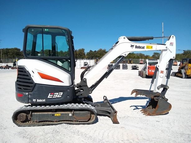 2020 Bobcat E32i photo 8