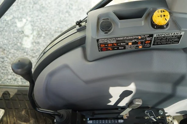 2021 Kubota MX5400 photo 16