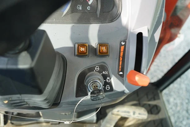 2021 Kubota MX5400 photo 8