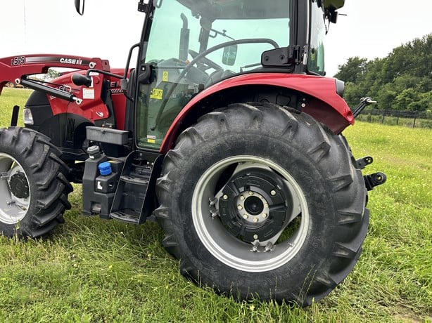 2022 Case IH Farmall 105A photo 11