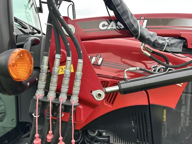 2022 Case IH Farmall 105A photo 4