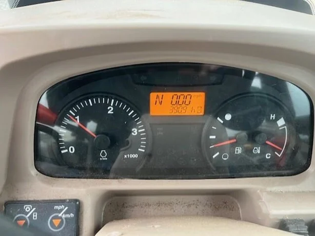 2023 Kubota M7060 photo 6